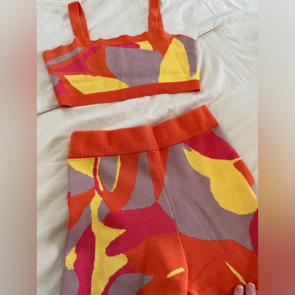 Amazon Matching Shorts Set - Picture 3 of 7